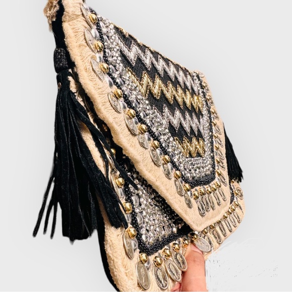 Bohemian Envelope Wristlets Banjara Clutch Beige And White Color With tassels - Picture 11 of 12